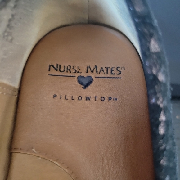 Nurse Mates Pillowtop Women's 10 Chelsea Slip On Clogs Leather Black Snake Croc - Picture 6 of 8